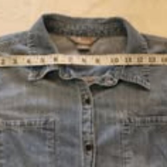 100% Cotton_ Women's Med_ Oversized button up - Picture 3 of 5